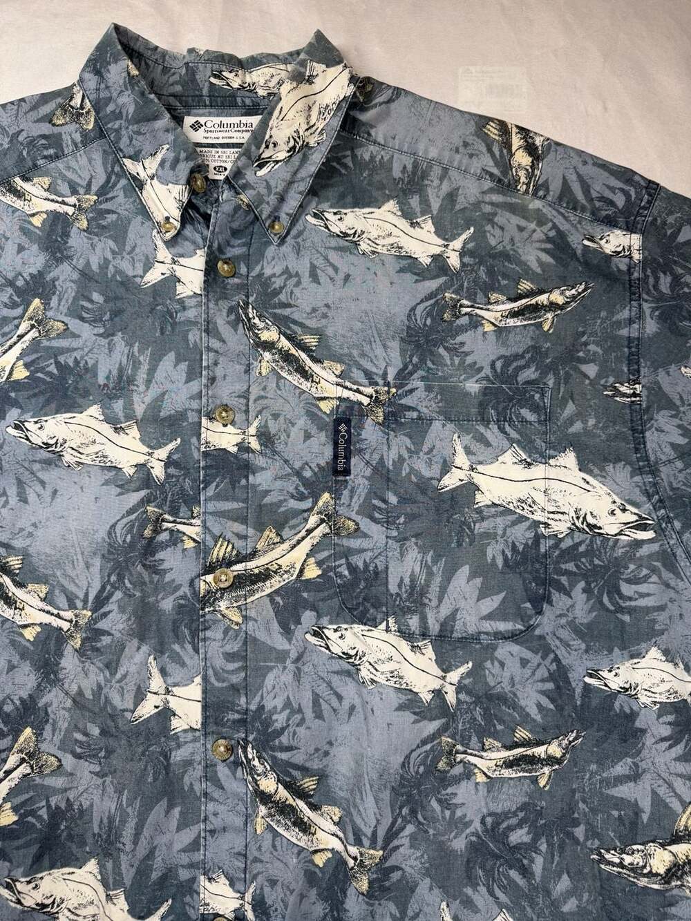 Vintage Columbia Fish AOP Button Up Shirt Mens XXL Blue Cotton Salmon Trout - Picture 3 of 9
